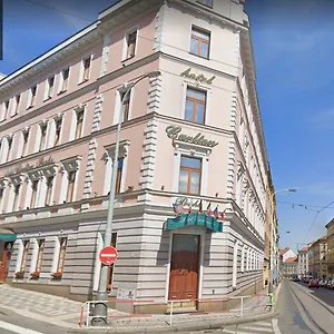 Otel Carlton Prag